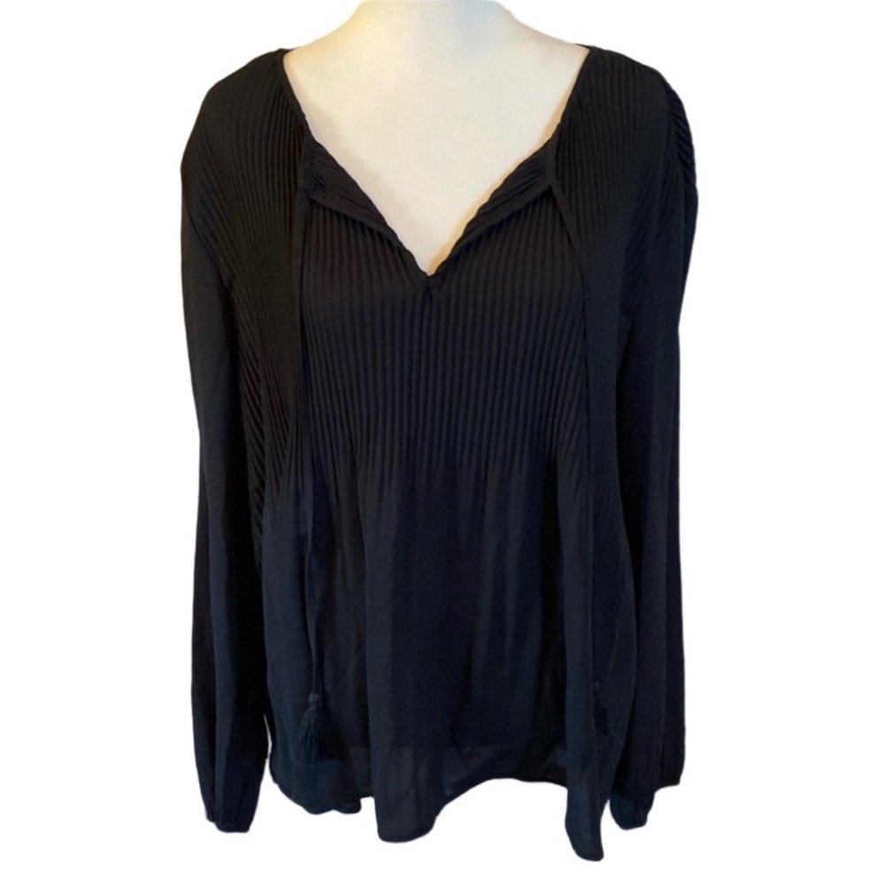 DR2 black semi-sheer blouse. Size M. NWT. V-neck with tassels. 100% polyester.